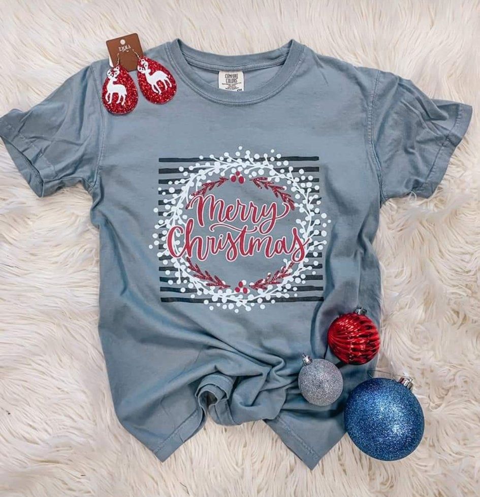 Merry Christmas Glitter Wreath - 2 Color Options