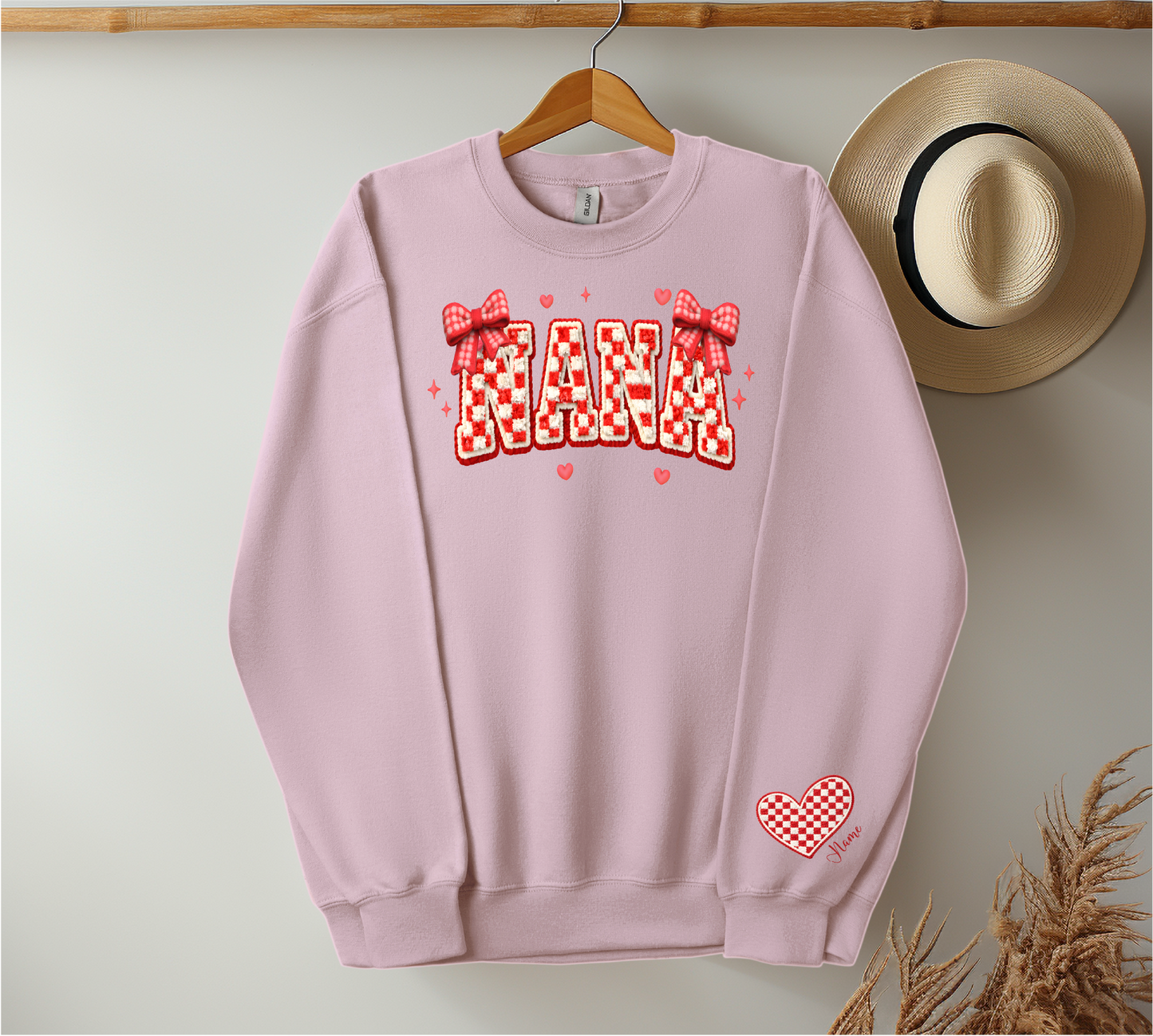 Checkered Red & White Title - Up to 6 Names - Light Pink Color